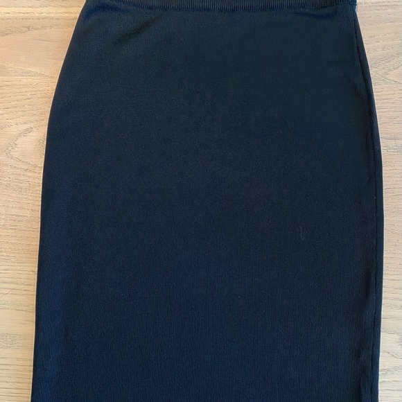 Gucci Vest and Skirt - Picture 6 of 12